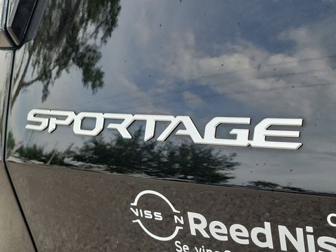 Used 2023 Kia Sportage X-Line w/ X-Line Premium Package AWD/4WD image 11