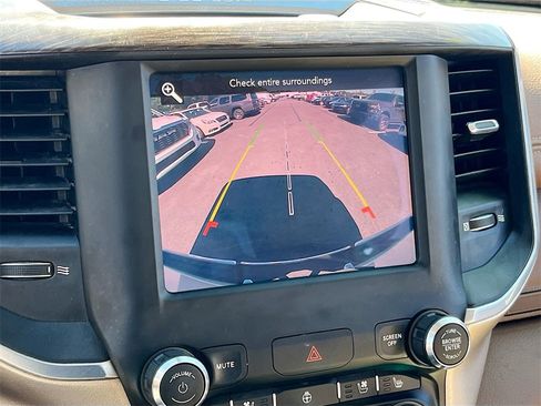 Used 2019 RAM 1500 Laramie image 13