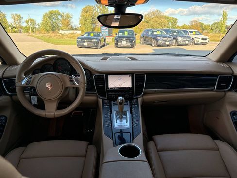 Used 2012 Porsche Panamera 4 image 15