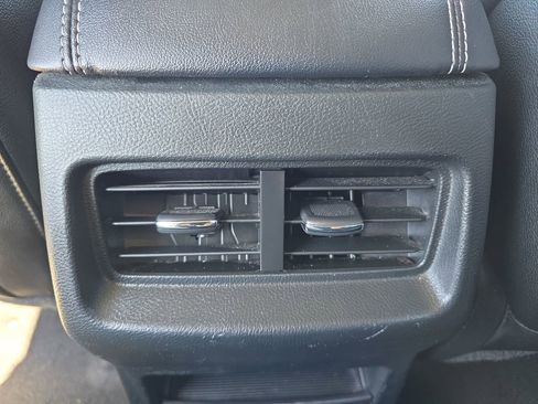 Used 2024 Ford Edge Titanium AWD/4WD image 26