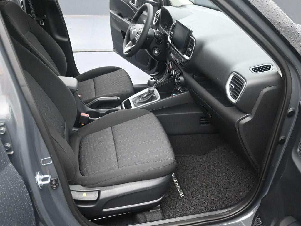 New 2026 Hyundai Venue SE FWD image 33