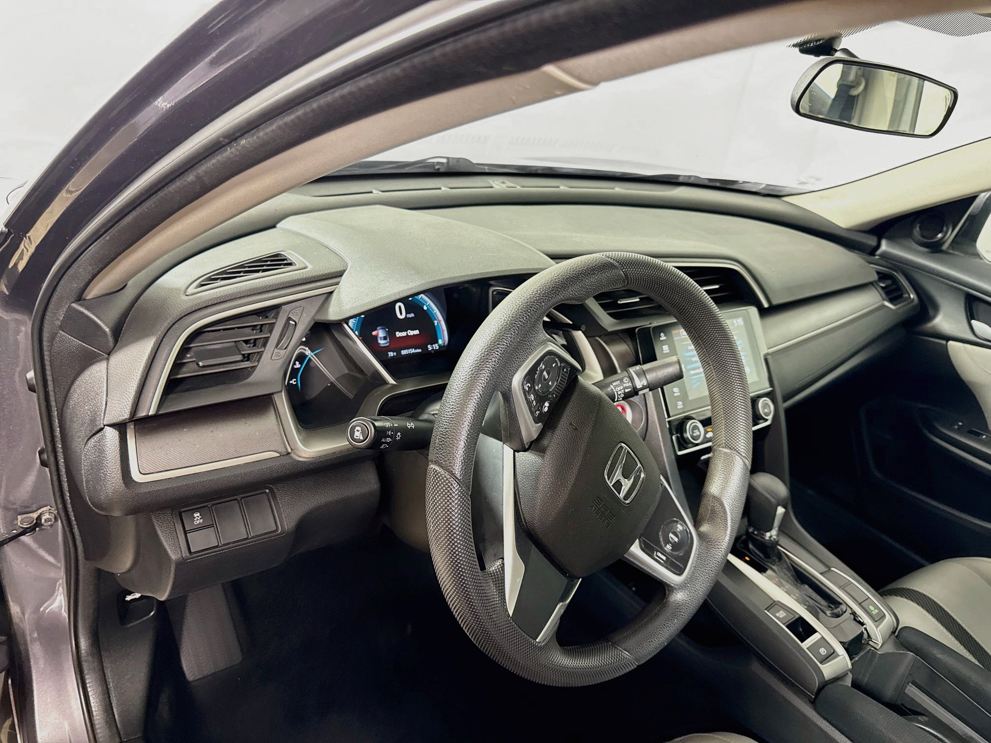 Used 2018 Honda Civic EX image 9