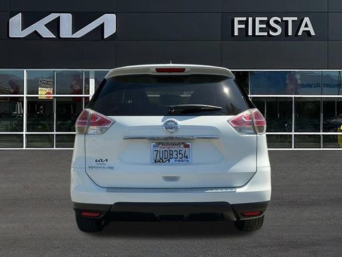 Used 2016 Nissan Rogue S w/ S Family Package FWD image 5