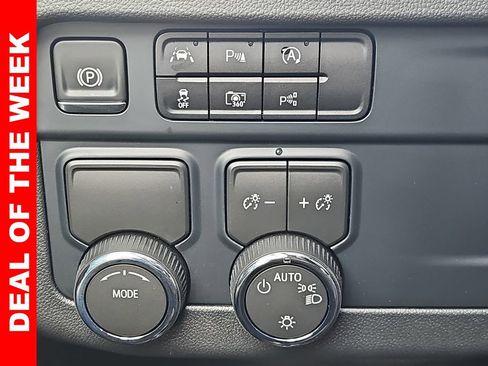 New 2026 Chevrolet Suburban LS image 26