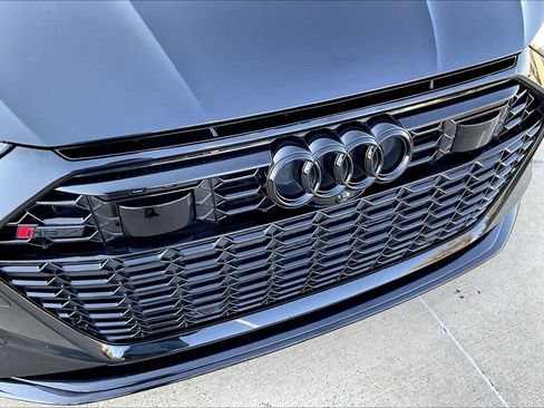 Used 2021 Audi RS 7 w/ Black Optic Package image 27