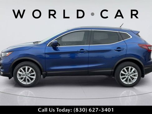 Used 2021 Nissan Rogue Sport SV image 6