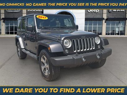 Used 2017 Jeep Wrangler Unlimited Sahara w/ Connectivity Group
