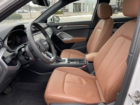 Certified 2025 Audi Q3 2.0T Premium w/ Convenience Package image 21