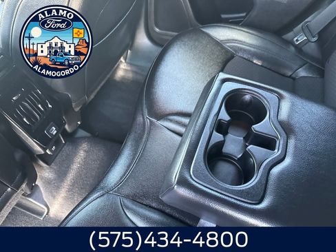 Used 2024 Jeep Compass Latitude image 14