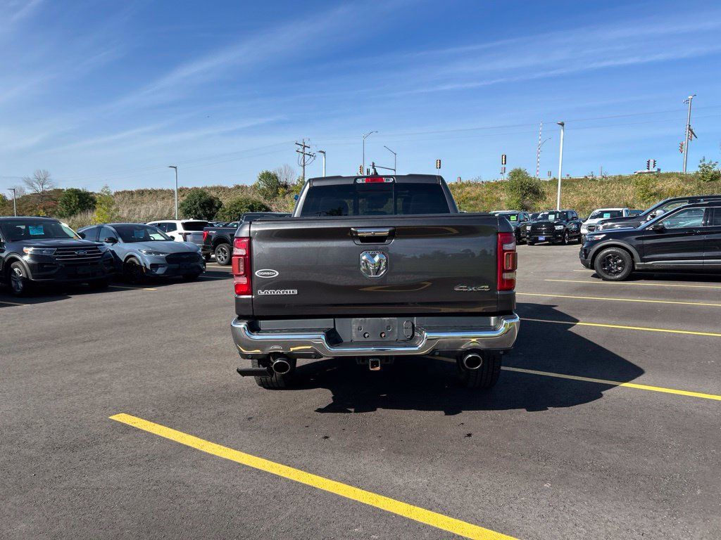 Used 2019 RAM 1500 Laramie AWD/4WD image 7