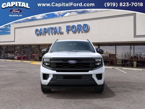 New 2027 Ford Expedition Active AWD/4WD image 3