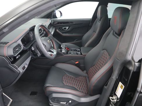 Used 2024 Lamborghini Urus S image 20