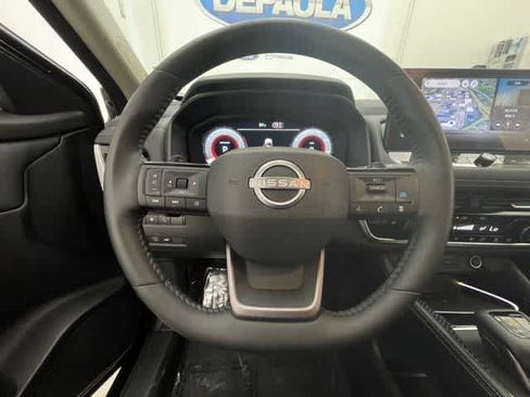 Used 2026 Nissan Rogue Platinum w/ Platinum Premium Package AWD/4WD image 12