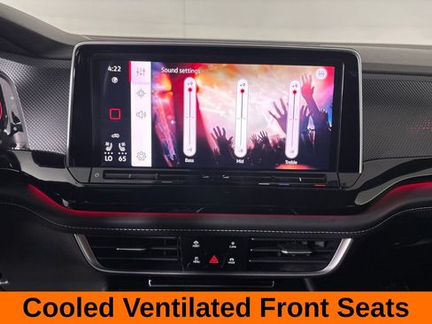 Used 2025 Volkswagen Atlas Cross Sport SEL AWD/4WD image 17