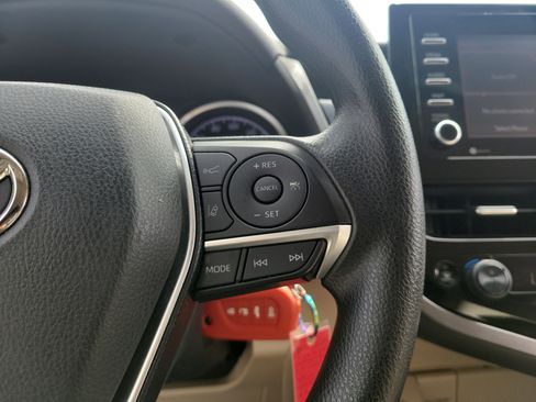 Used 2022 Toyota Camry LE FWD image 24