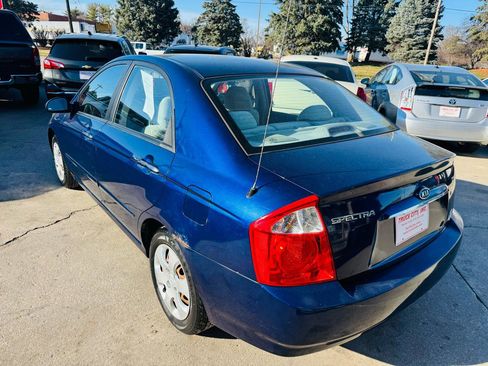 Used 2006 Kia Spectra EX image 5