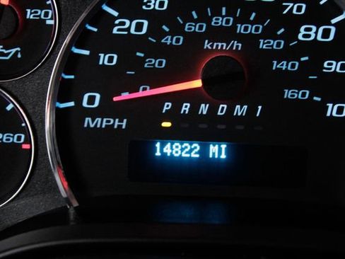 Used 2024 Chevrolet Express 2500 w/ Driver Convenience Package image 24