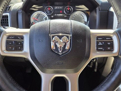 Used 2017 RAM 1500 Laramie image 35