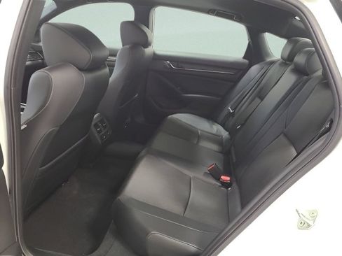 Used 2022 Honda Accord Sport image 17