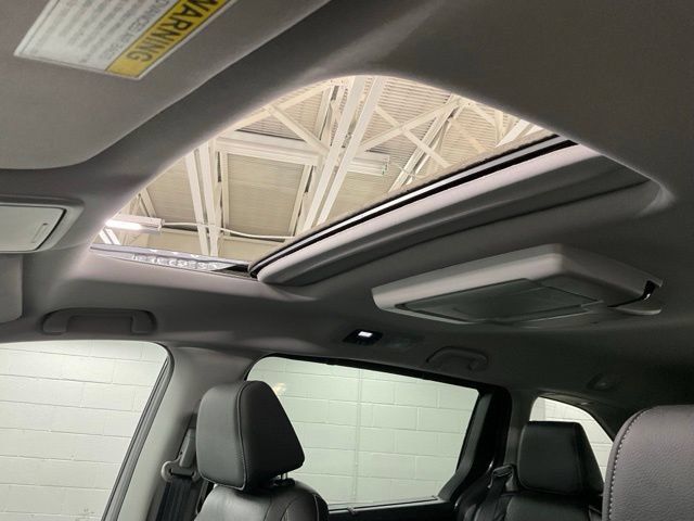 Certified 2024 Honda Odyssey Touring image 31