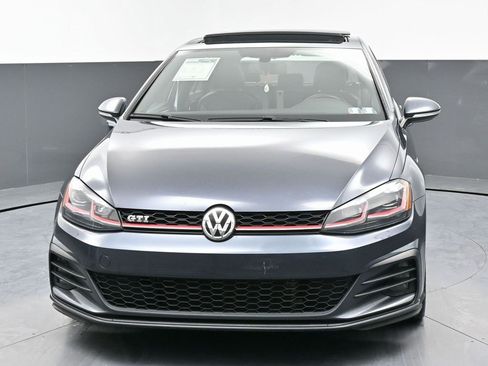 Used 2018 Volkswagen GTI SE w/ SE Leather Package image 5