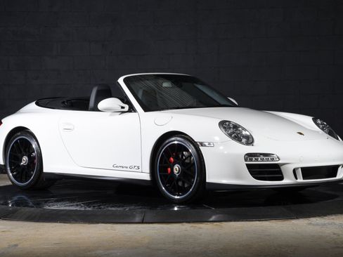 Used 2012 Porsche 911 Carrera GTS RWD image 11