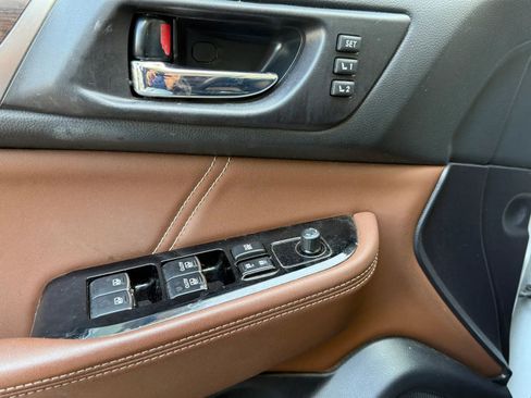 Used 2017 Subaru Outback 2.5i Touring image 23