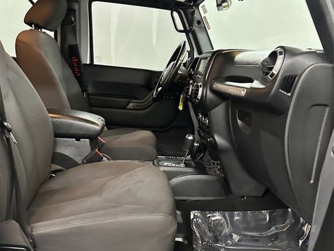 Used 2017 Jeep Wrangler Unlimited Sport w/ Quick Order Package 24S image 38