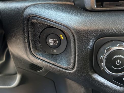 Used 2024 Jeep Wrangler Unlimited Sport AWD/4WD image 33