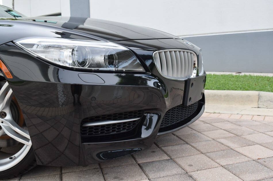 Used 2014 BMW Z4 sDrive35is RWD image 17