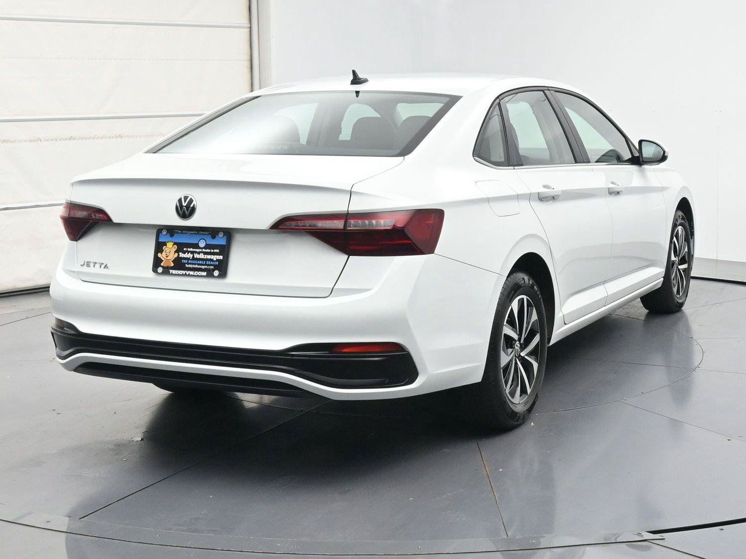 Used 2023 Volkswagen Jetta S FWD image 23
