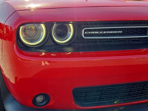 Used 2022 Dodge Challenger GT image 3
