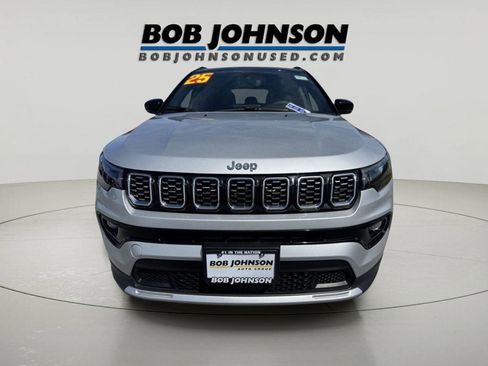 Used 2025 Jeep Compass Limited AWD/4WD image 8
