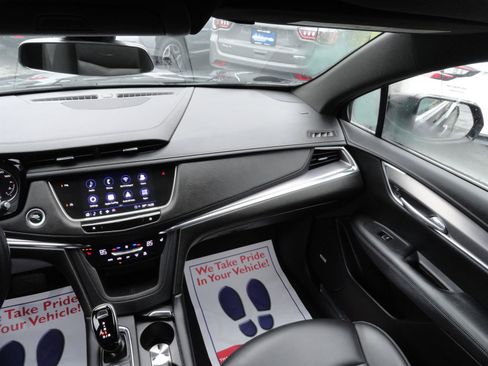 Used 2022 Cadillac XT5 Luxury AWD/4WD image 19