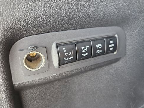 Used 2012 Ford Explorer Limited FWD image 28