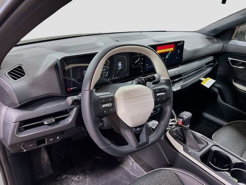 New 2025 Kia K4 GT-Line image 9