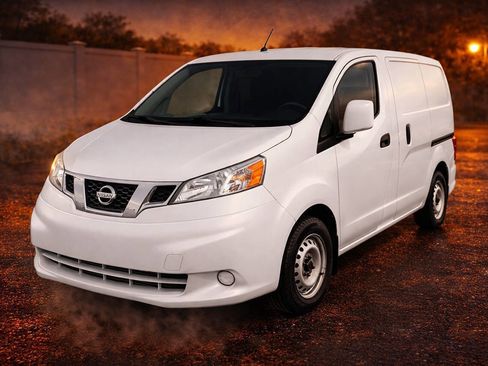 Used 2017 Nissan NV200 SV w/ Back Door Glass Package image 1