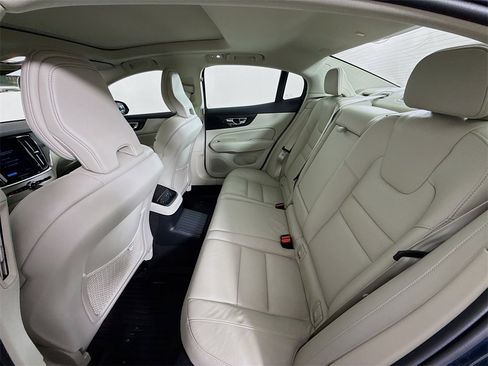 Used 2024 Volvo S60 T8 Ultimate w/ Climate Package image 21