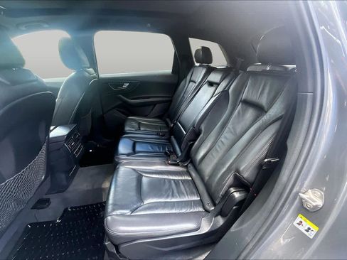Used 2017 Audi Q7 2.0T Premium Plus w/ Premium Plus Package AWD/4WD image 21