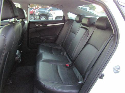 Used 2017 Honda Civic Touring image 10