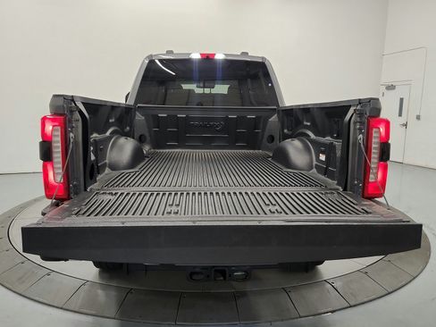 Used 2025 Ford F250 Lariat AWD/4WD image 46
