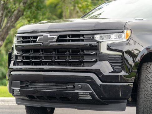 Used 2024 Chevrolet Silverado 1500 RST AWD/4WD image 38