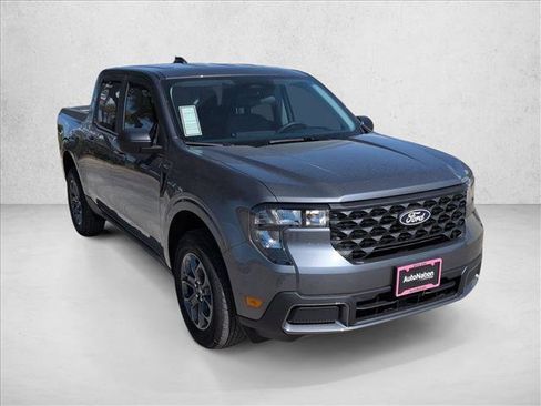 New 2025 Ford Maverick XLT image 6