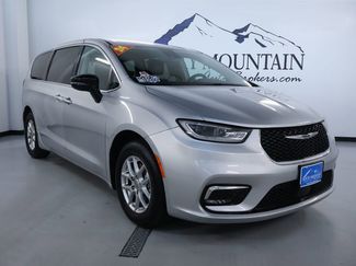Used 2024 Chrysler Pacifica Touring-L 360° Tour
