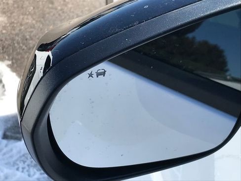 Used 2025 Chevrolet Trax ACTIV w/ Driver Confidence Package image 7