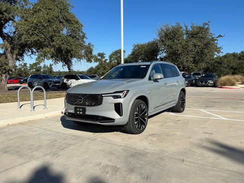 New 2026 Volvo XC90 B6 Plus w/ Protection Package Premier AWD/4WD image 2