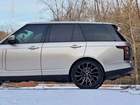 Used 2016 Land Rover Range Rover Supercharged AWD/4WD image 11