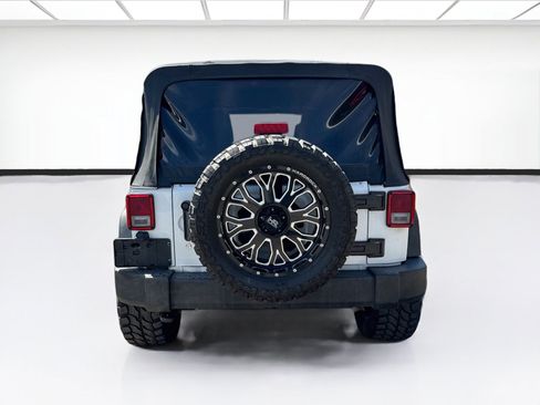 Used 2014 Jeep Wrangler Unlimited Sport w/ Quick Order Package 24S AWD/4WD image 5