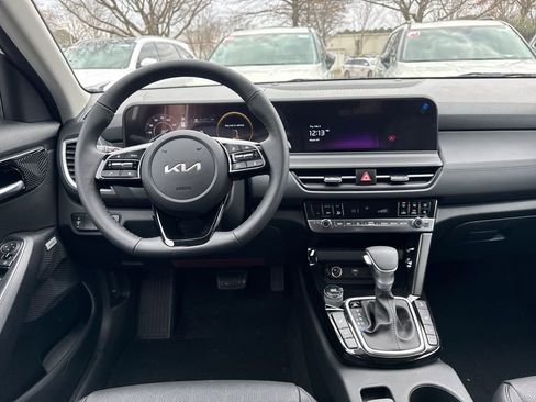 New 2026 Kia Seltos SX image 2