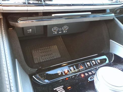 New 2026 Jeep Grand Wagoneer Limited image 33